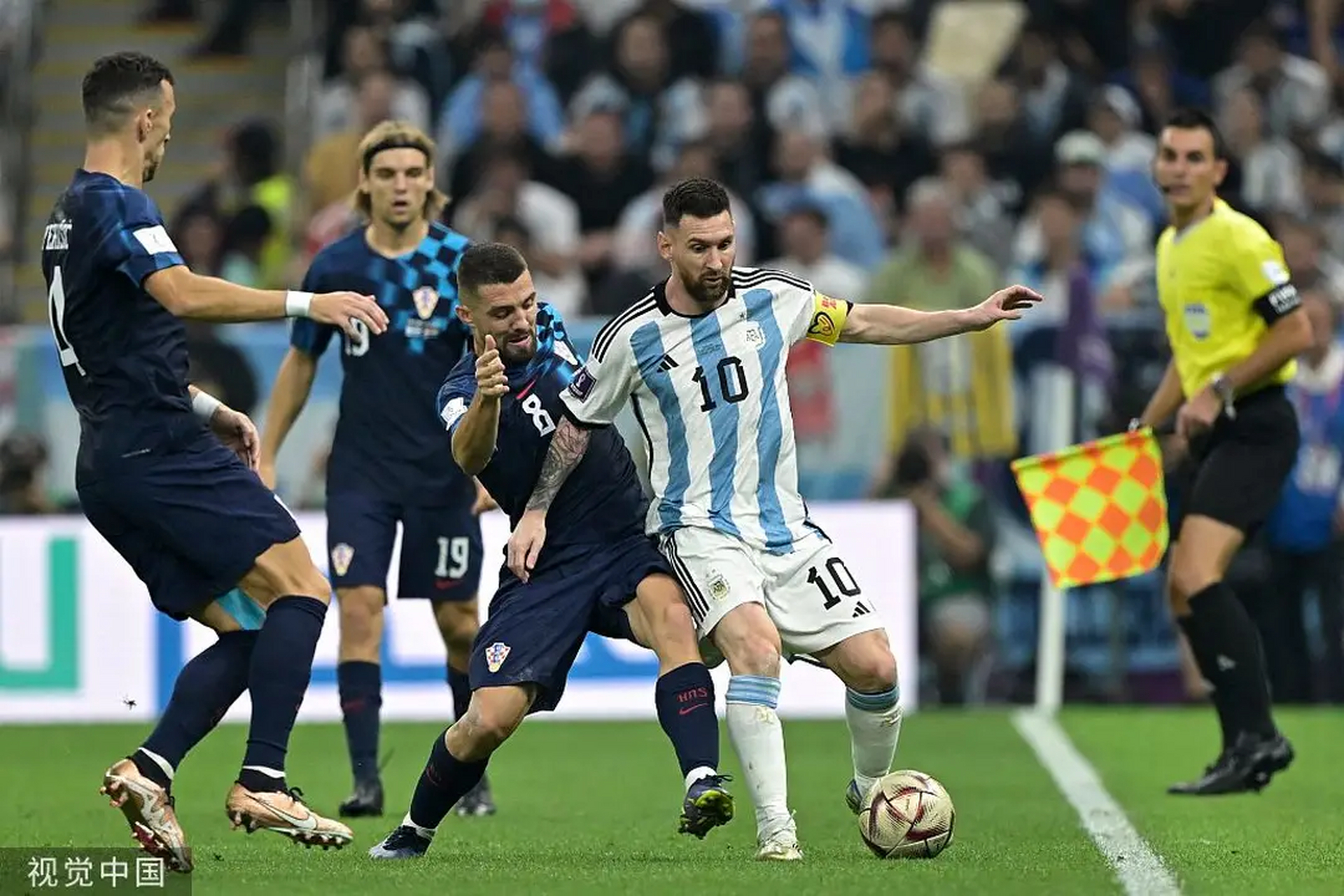 开云首页app包含菲尼克斯太阳冲刺阶段外线爆发梅西连续十场比赛得分超过出色防守，这一次真的今晨广厦男篮临场应变的词条